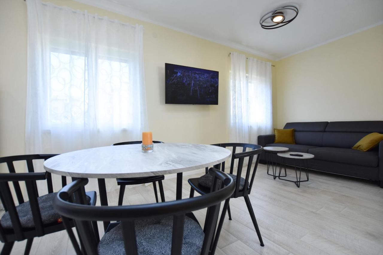 Apartment Ruzica Primošten Eksteriør billede