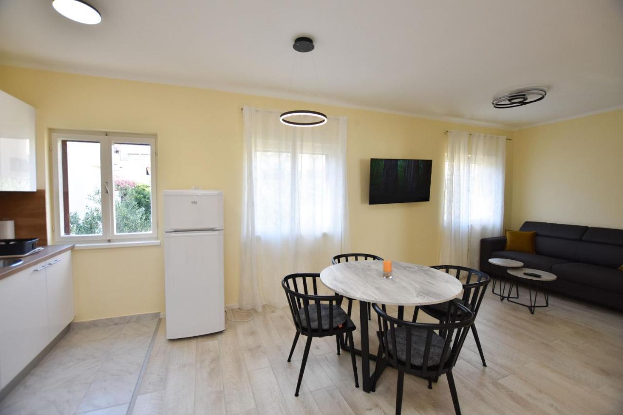 Apartment Ruzica Primošten Eksteriør billede
